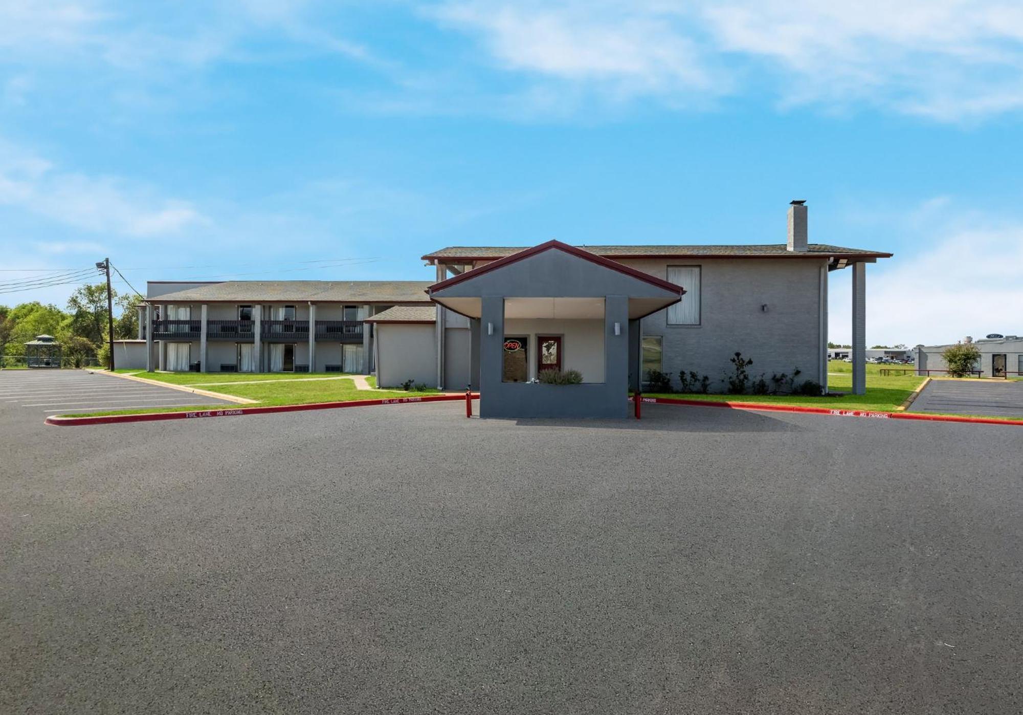Red Roof Inn Madisonville المظهر الخارجي الصورة