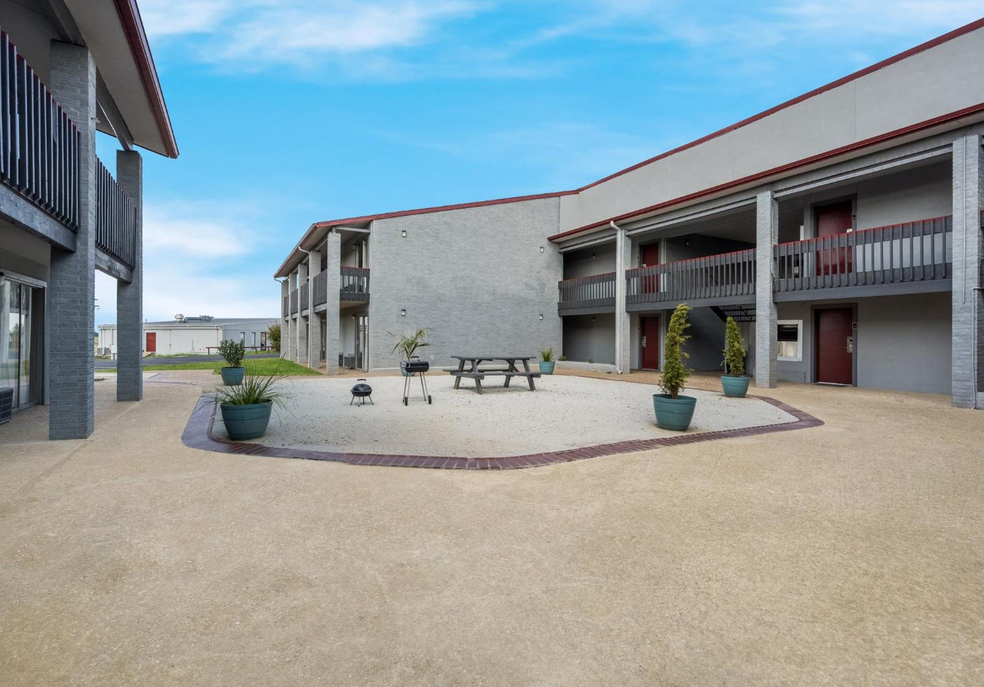 Red Roof Inn Madisonville المظهر الخارجي الصورة